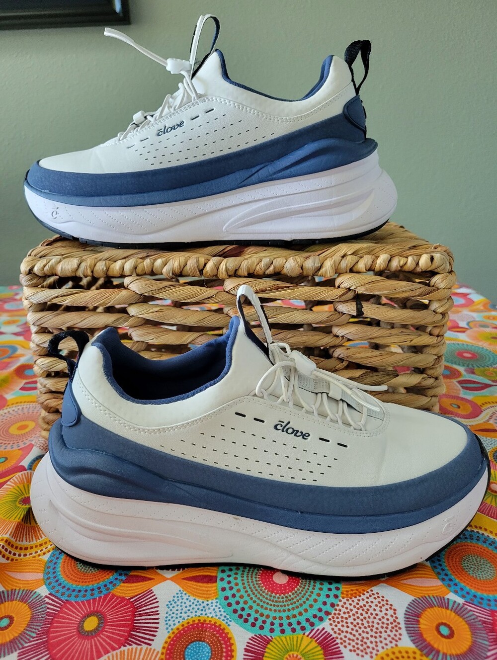 Clove Supercush™ Forte 2 Women's White/Navy Bungee Athletic Shoe Size 7 - Picture 2 of 10